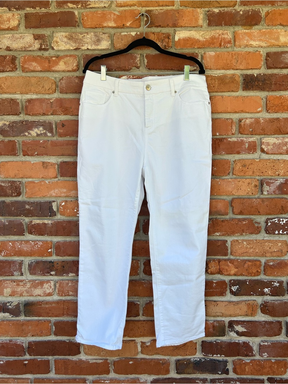 Chico's White Denim Girlfriend Slimming Cropped Straight Leg Jeans 2//12